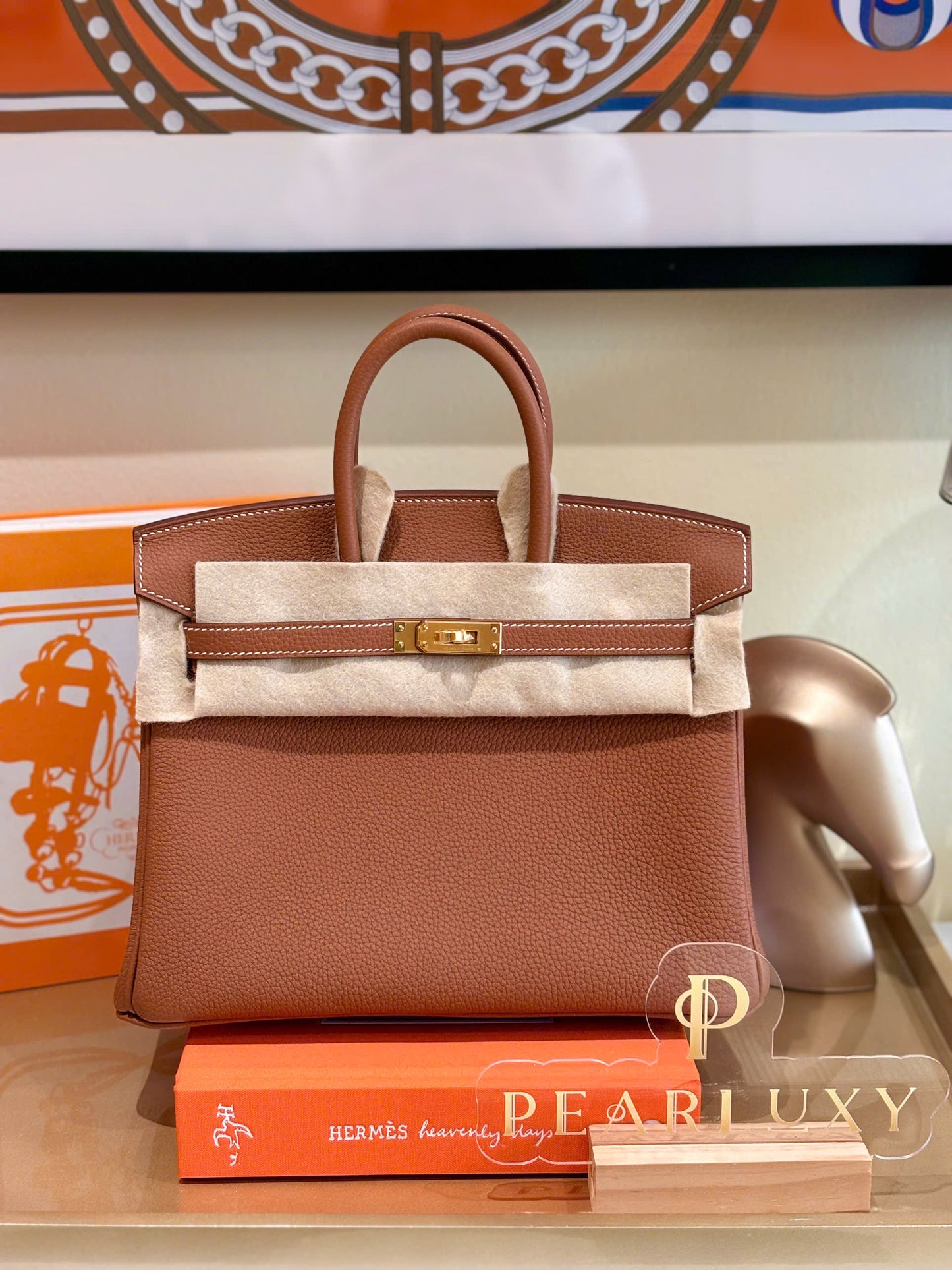 Birkin 25 Togo GHW - Gold